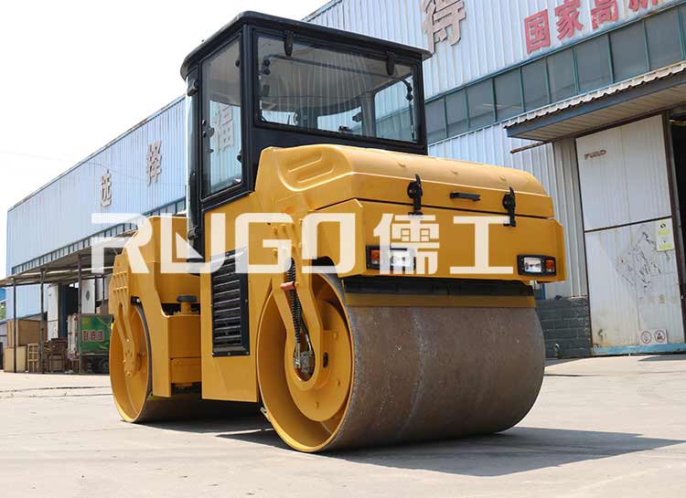 雙鋼輪6t壓路機(jī)